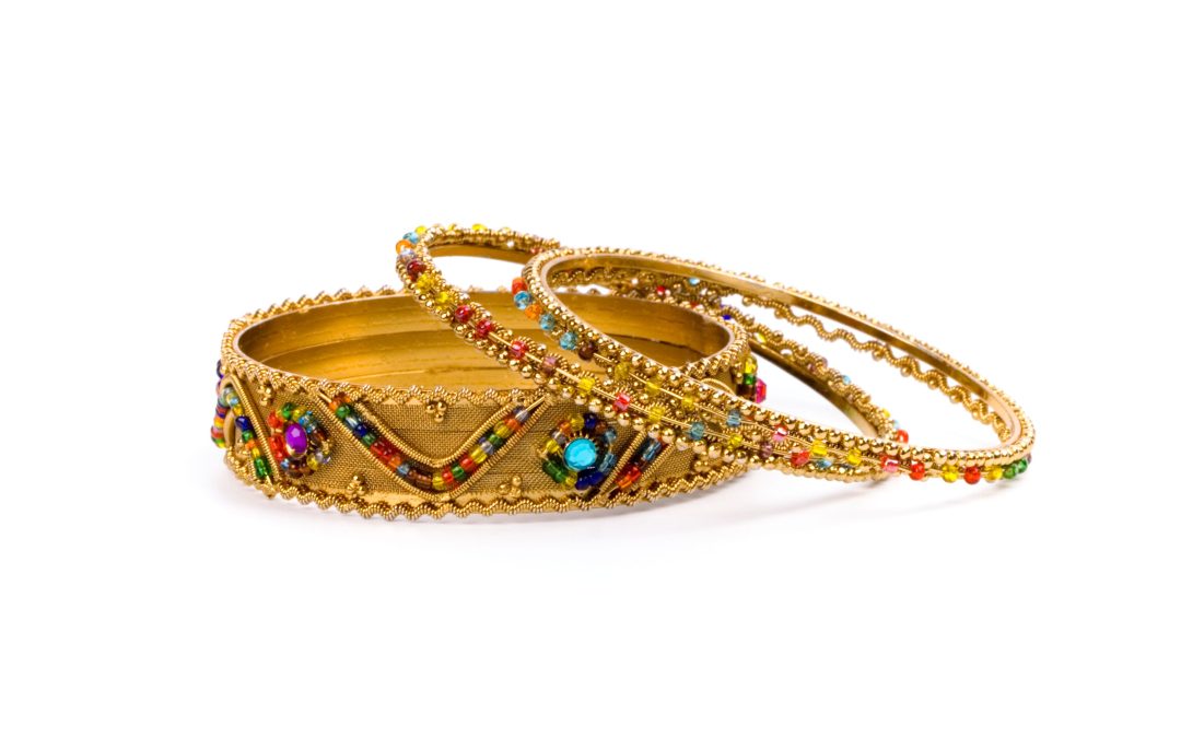 Enhance Your Style With a Fine Vintage Jewelry Piece For Sale in Bethesda, MD Offers Now